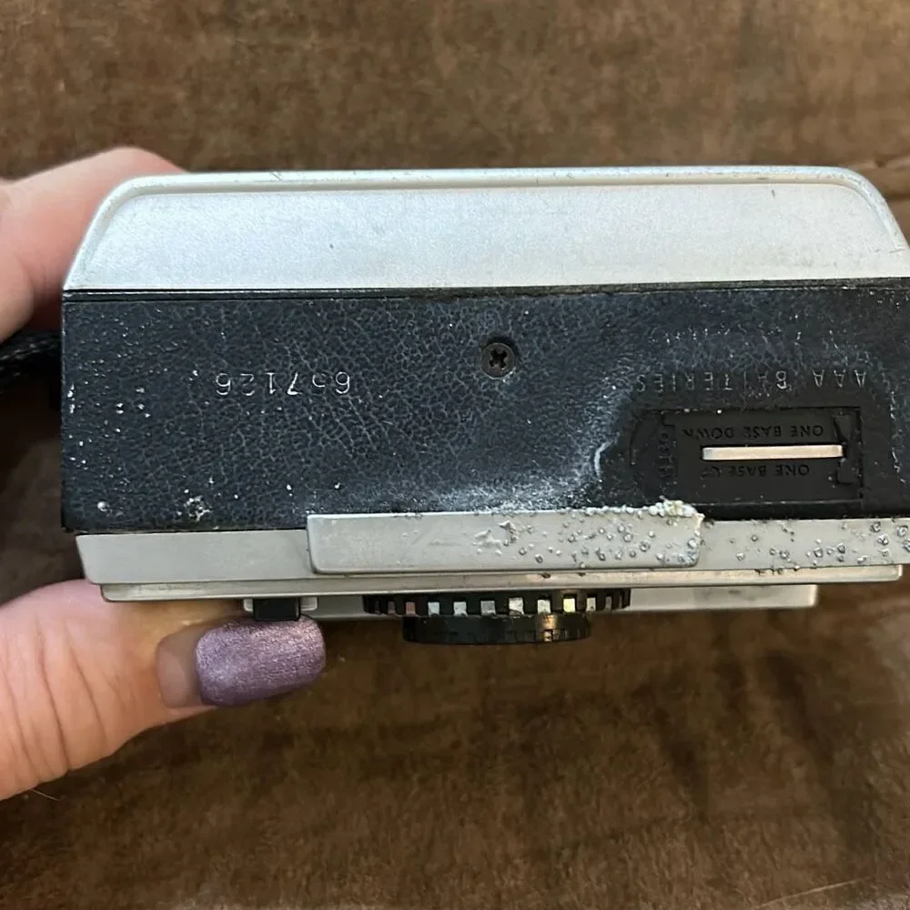 Vintage Kodak Instamatic 404 Camera – 1960s – As‎ Is / Untested – Display